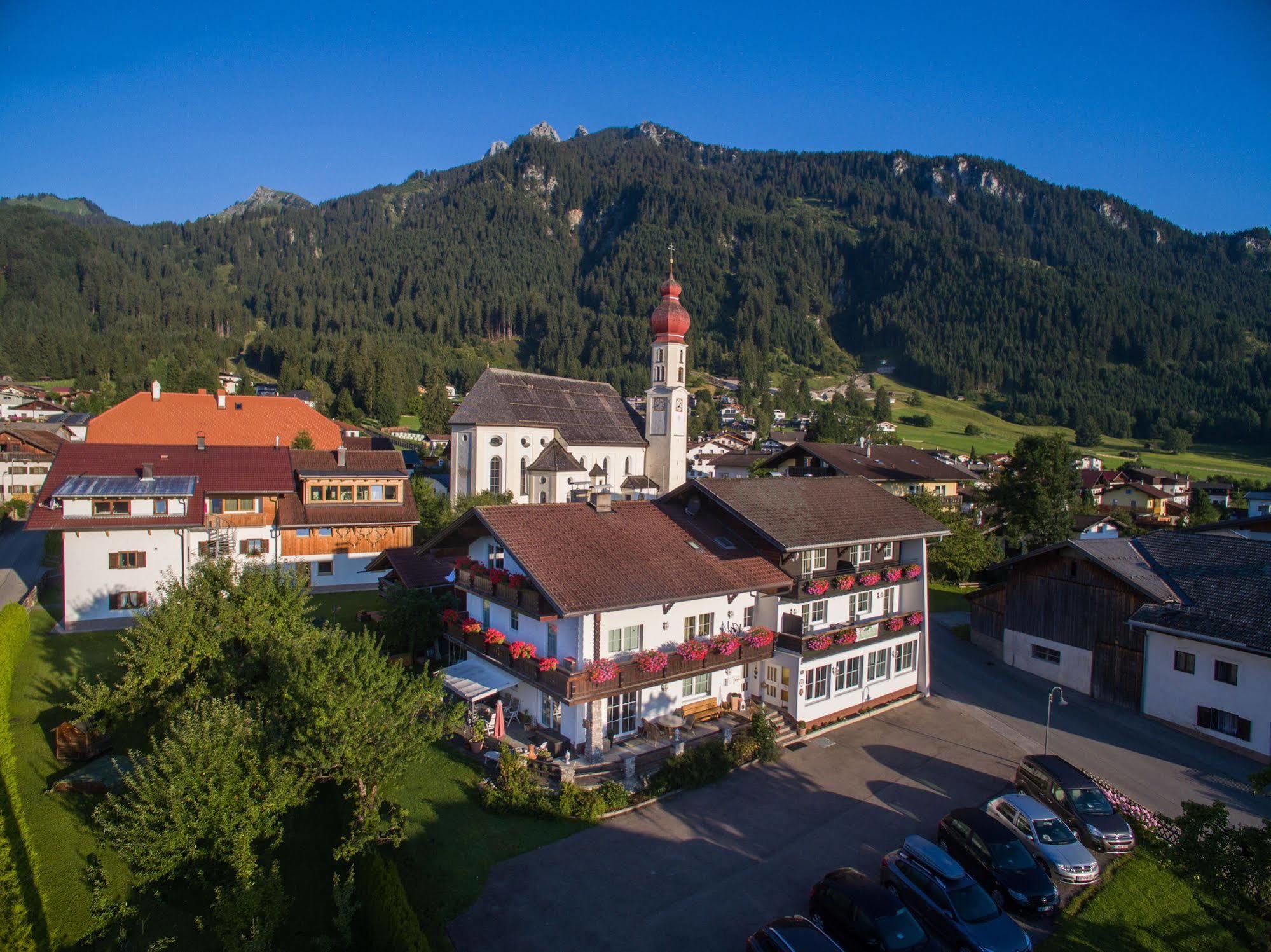 الشقق الفندقية روتتهفي  Alpenhof Waengle المظهر الخارجي الصورة
